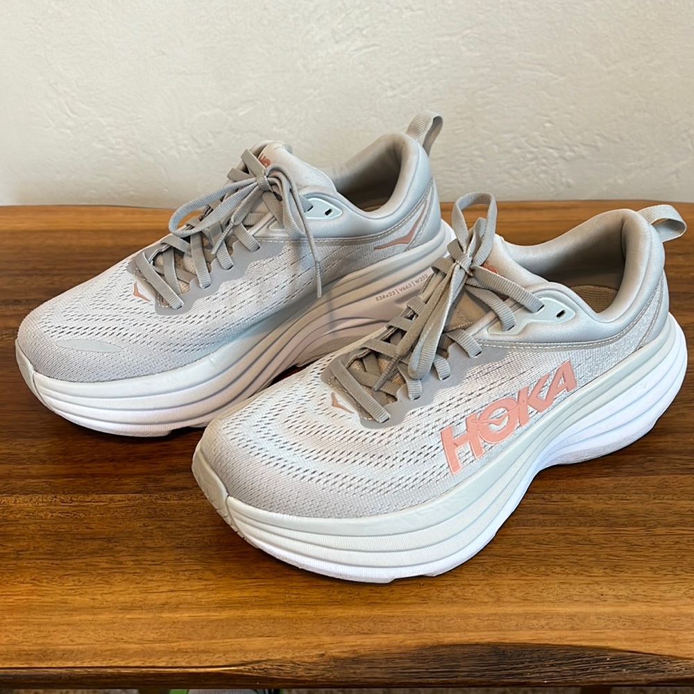 Hoka One One Bondi 8 in Harbor Mist/Lunar Rock